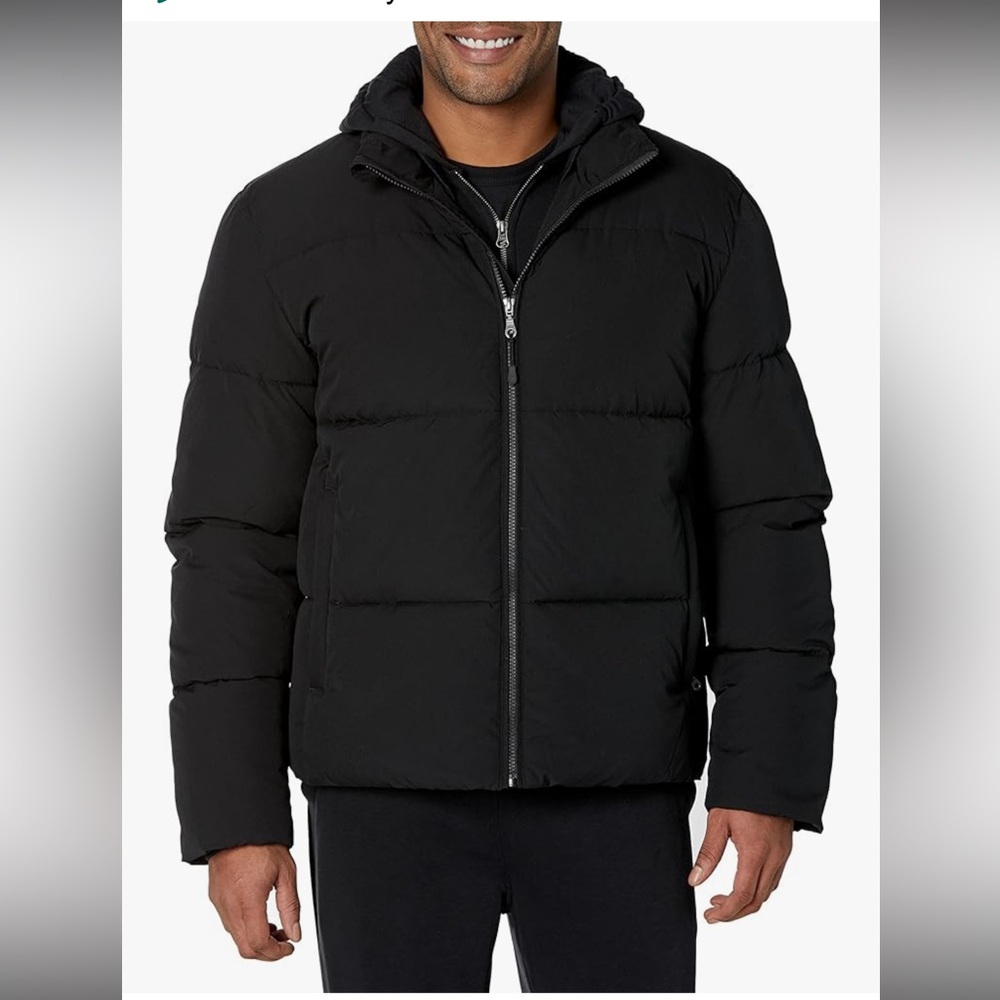 NWT Amazon Essentials Men's Black Puffer Jacket small